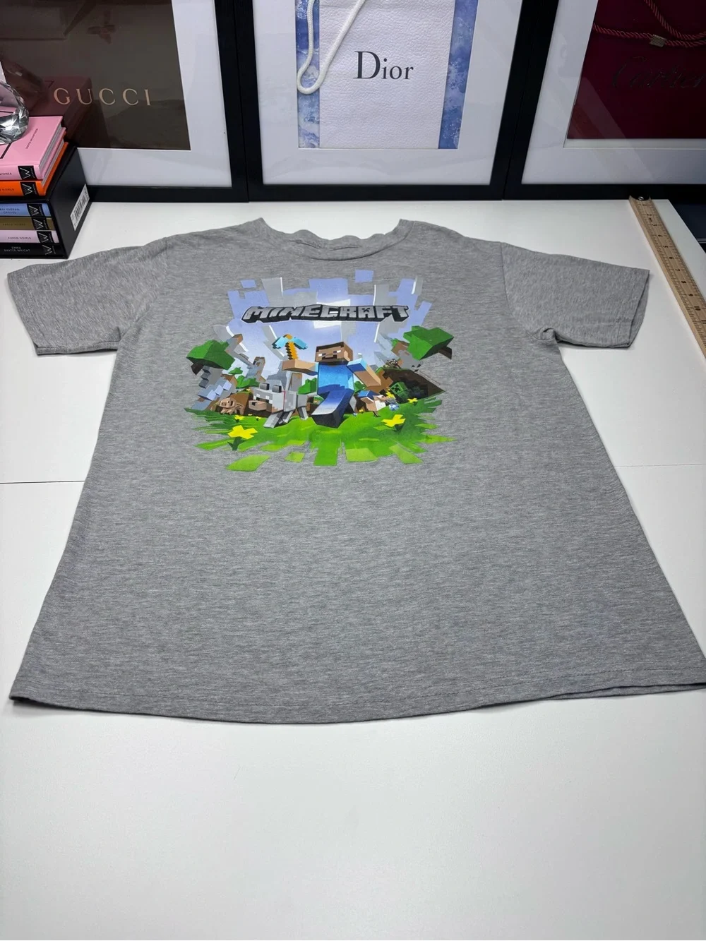 Official Minecraft Gray Graphic Kids T-Shirt EUC Youth Size XL Unisex Casual